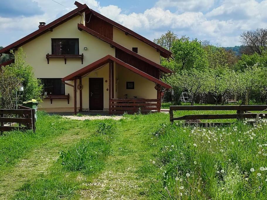 Cottage In Traditional Village Bradulet, Arges County Exterior photo